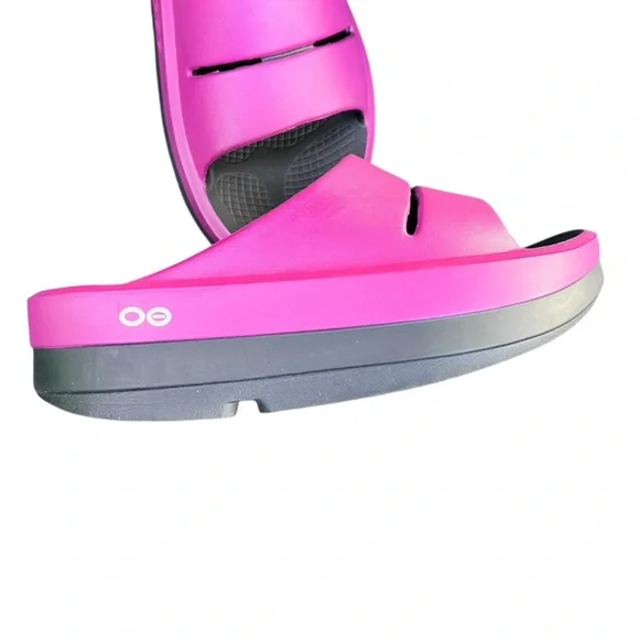 Oofos Oomega Ooahh Stacked Sandals - Picture 3 of 8